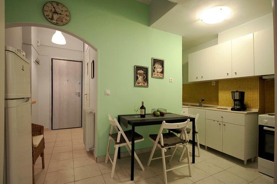 Luxury flat in Kolonaki, 3’ Metro Apartment Athena Bagian luar foto